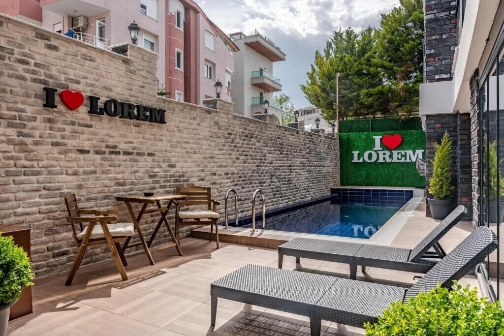 Готель Lorem Hotel 3*