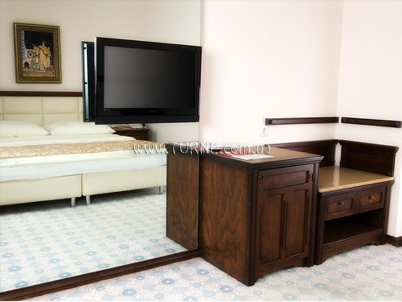 Фото Wow Hotels Run Of The House 5*