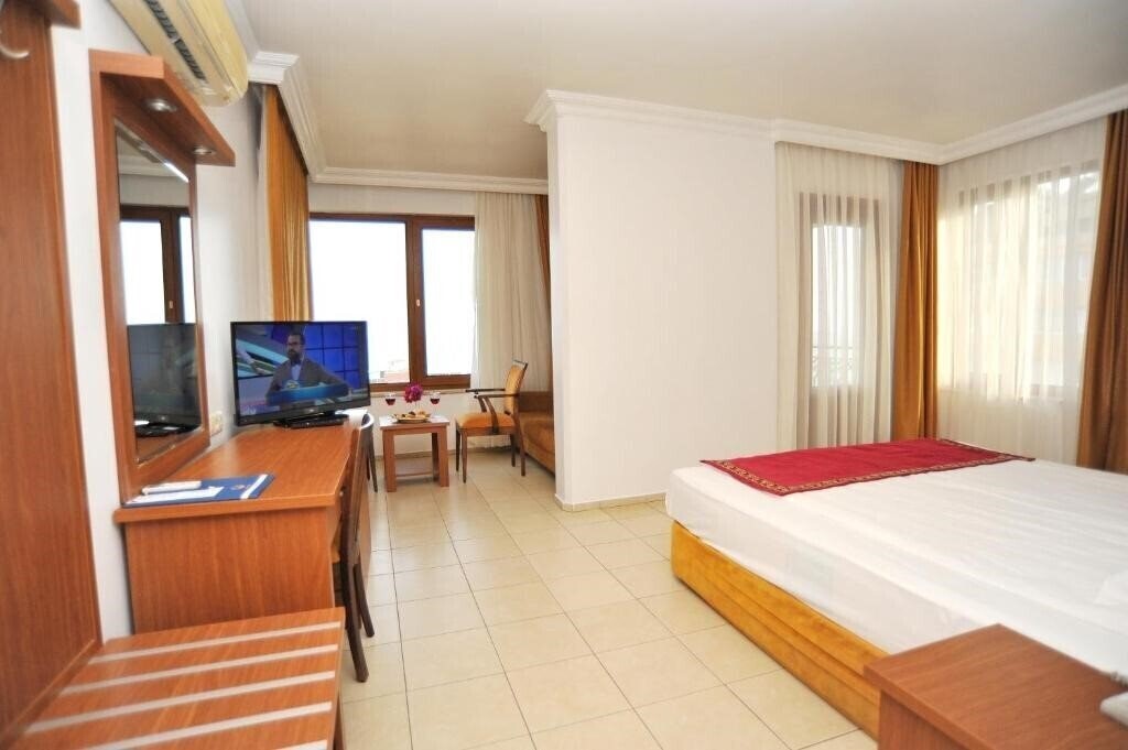 Zdjęcie Royal Hill Hotel 4*