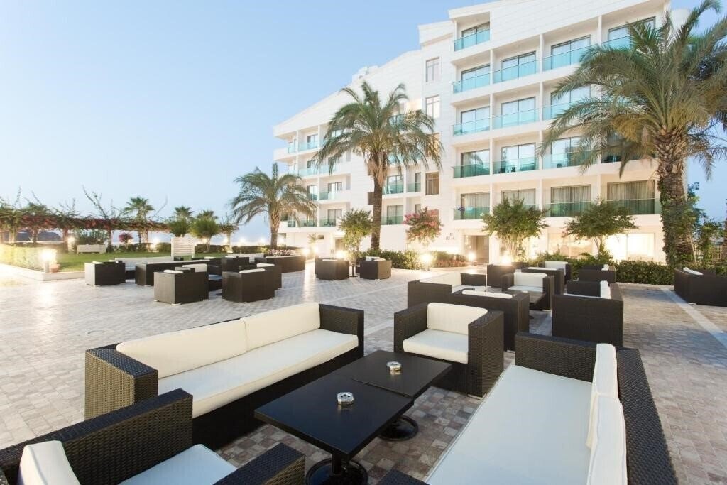 Zdjęcie Club Hotel Falcon 4*
