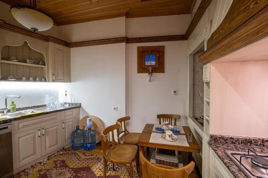 Zdjęcie Cedrus Hotel 2*