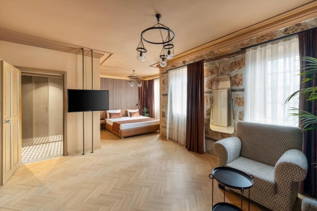 Фото Gazetta Suites 4*