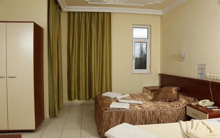 Фотографія Yellow Stars Hotel 3*