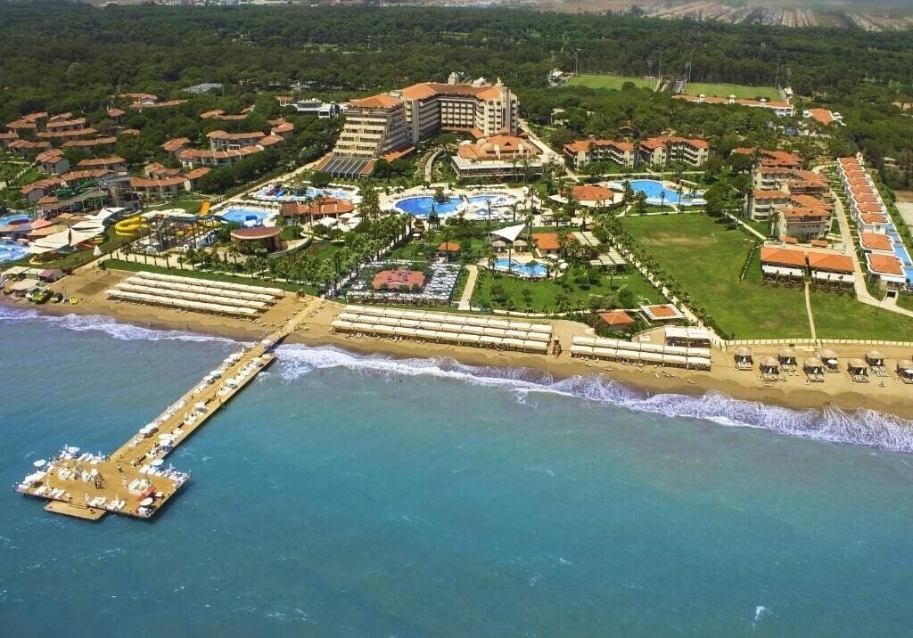Отель Bellis Deluxe Hotel (ex. Iberostar Bellis Hotel, Asteria Bellis Resort, Club Marmara Bellis) 5*