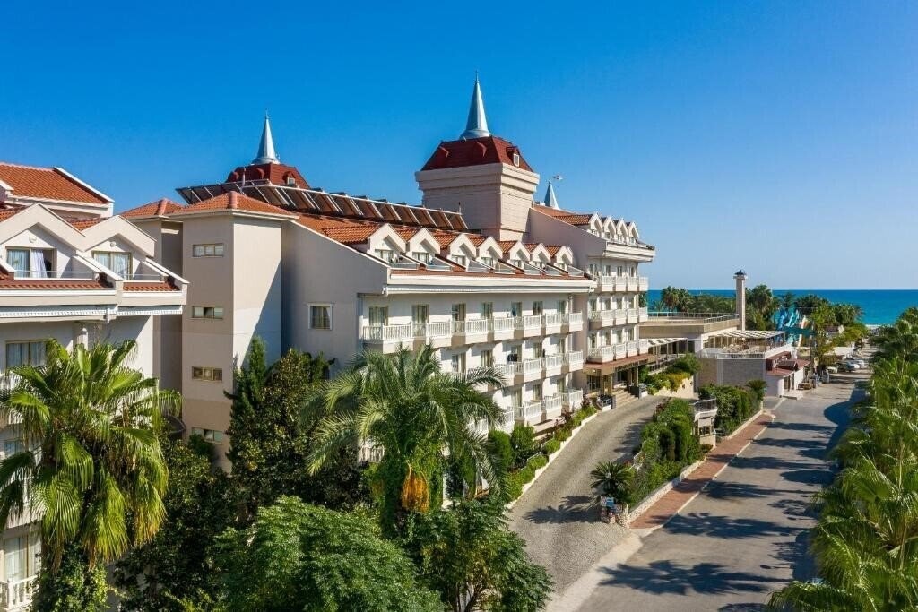 Фото Aydinbey Famous Resort 5*