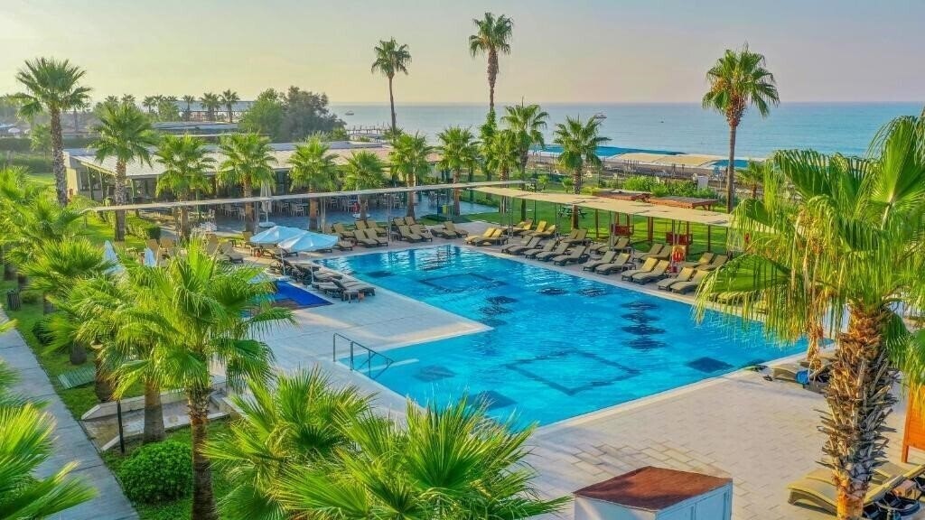 Фотографія Crystal Boutique Beach Resort 5*