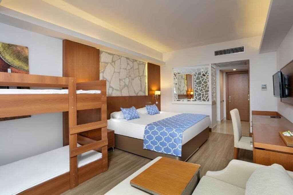 Zdjęcie Armas Life Belek (ex. Fun & Sun Family Life Belek) 5*