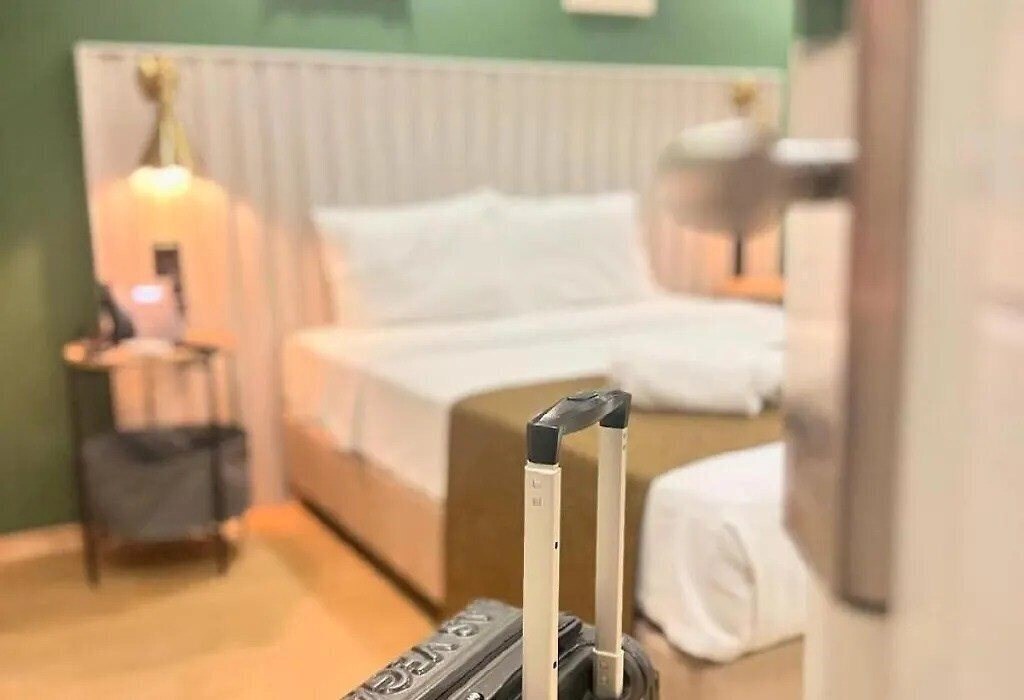 Фотографія Red Castle Hotel & Pub 3*