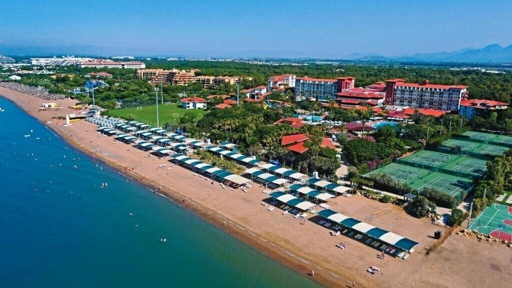 Готель Belconti Resort Hotel 5*