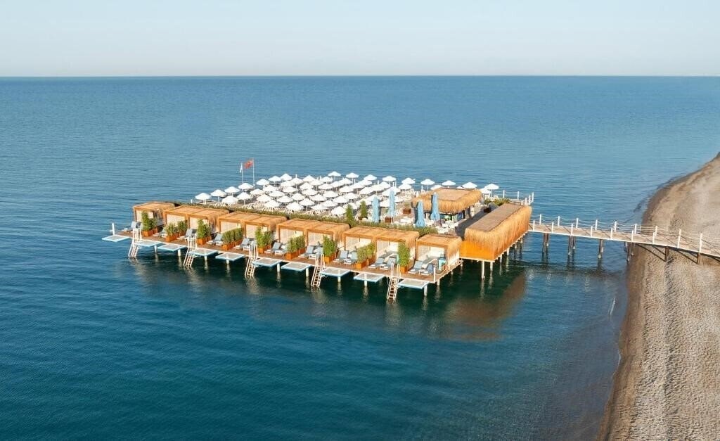 Отель Kirman Hotels Belazur Resort & SPA 5*