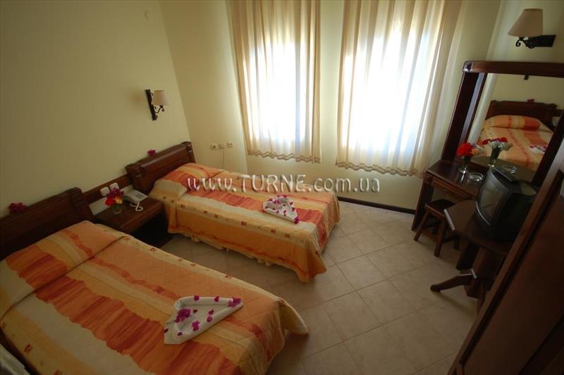 Hotel Red Lion Bodrum 2*