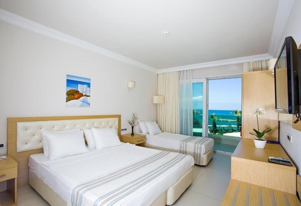 Фото Dragut Point South Hotel 4*