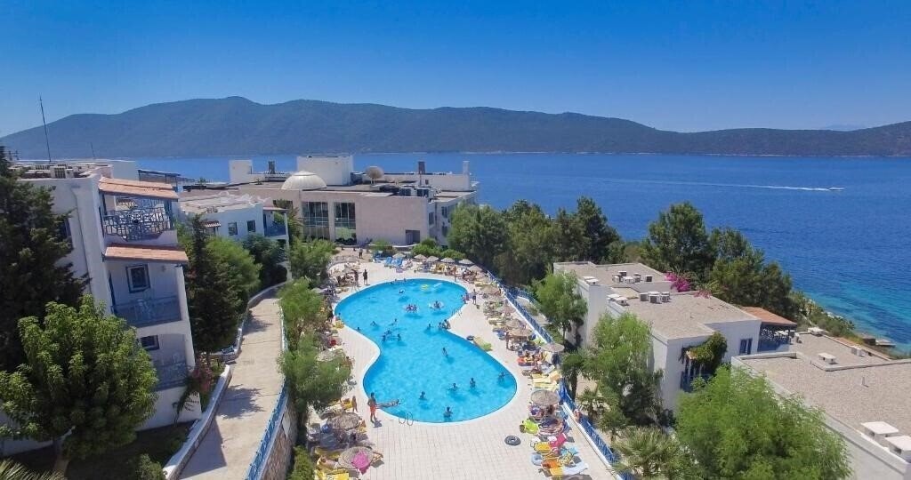 Zdjęcie Bodrum Holiday Resort & SPA (ex. Bodrum Holiday Resort, Majesty Club Hotel Belizia) 5*