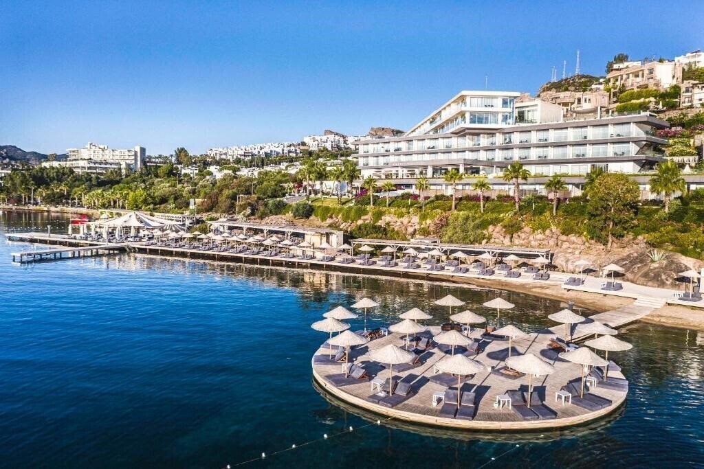 Отель Cape Bodrum Beach Resort 4*