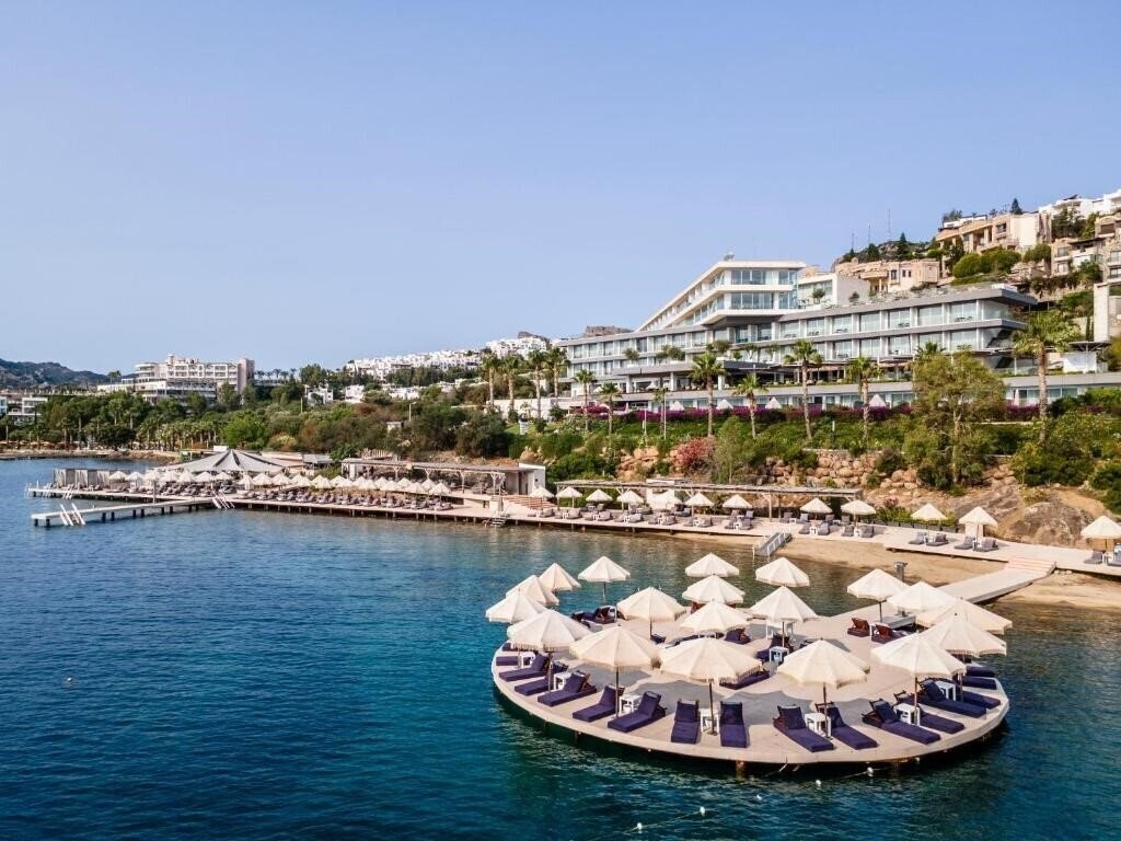 Hotel Cape Bodrum Beach Resort 4*