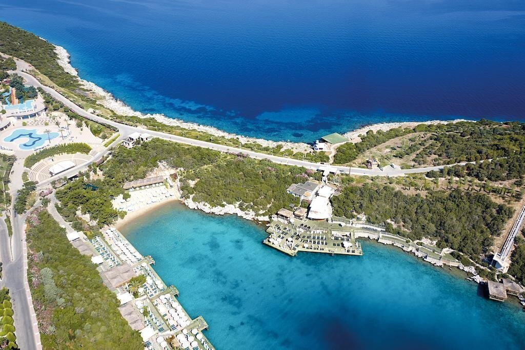 Фото Hilton Bodrum Turkbuku Resort & Spa 5*