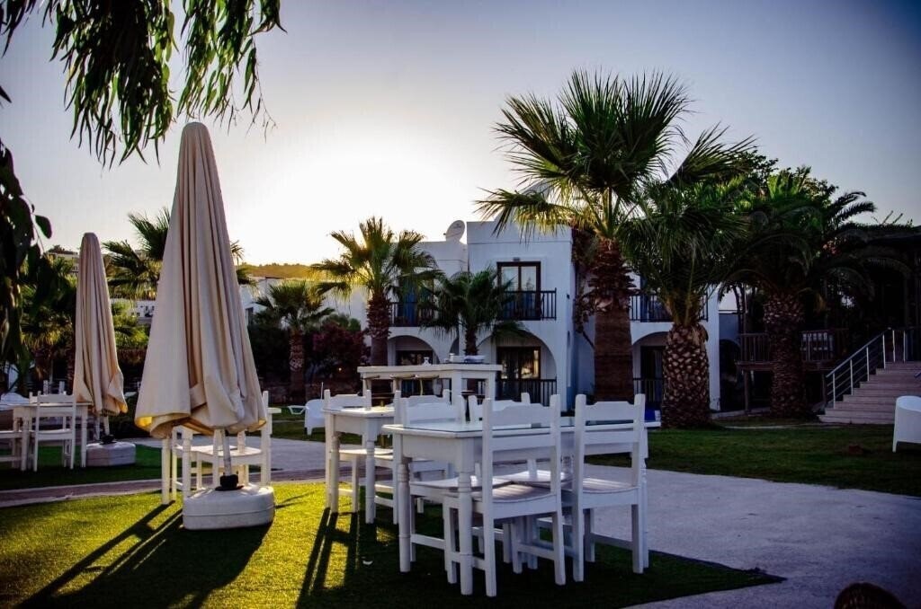 Zdjęcia Gumbet Cove Hotel 2*