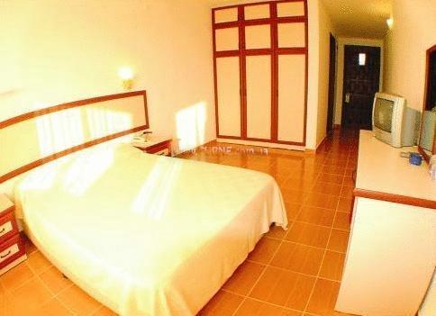 Hotel Gumbet Aquarium Beach Hotel (ex. Peda Hotels Akvaryum Beach) 3*