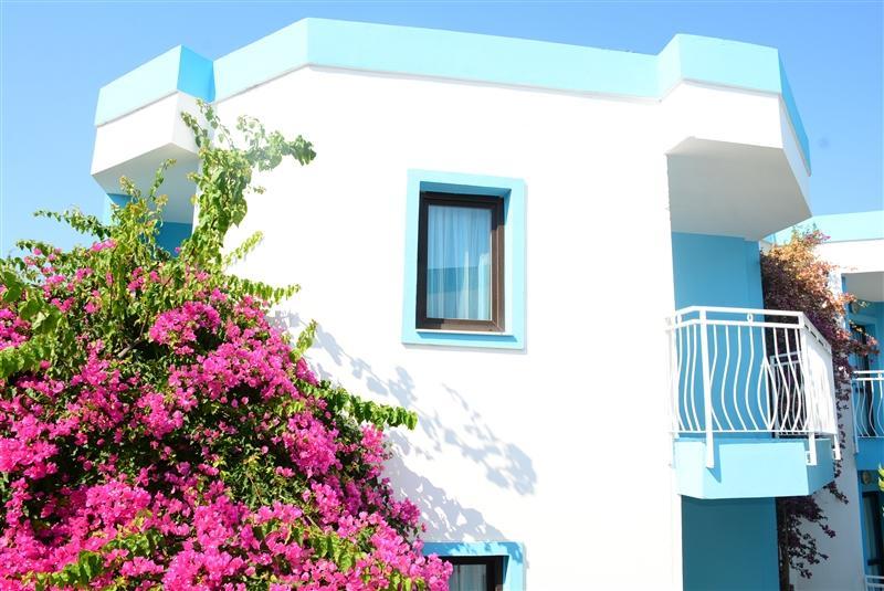 Zdjęcie Hira Beach Hotel 4*