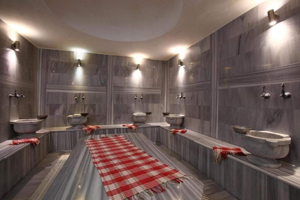 Фотографія Summer Garden Suites & Beach Hotel 3*