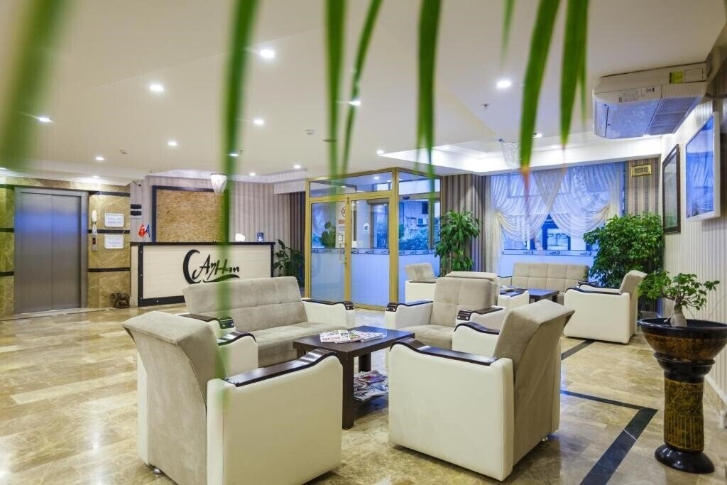 Готель Ayhan Hotel 3*