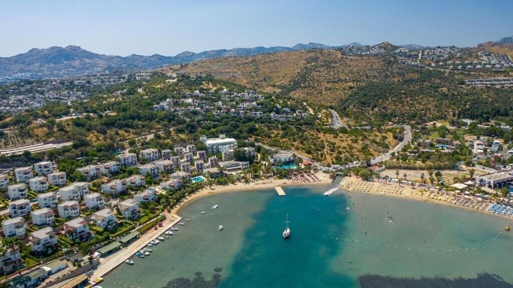 Готель Mira Beach Resort Bodrum 4*