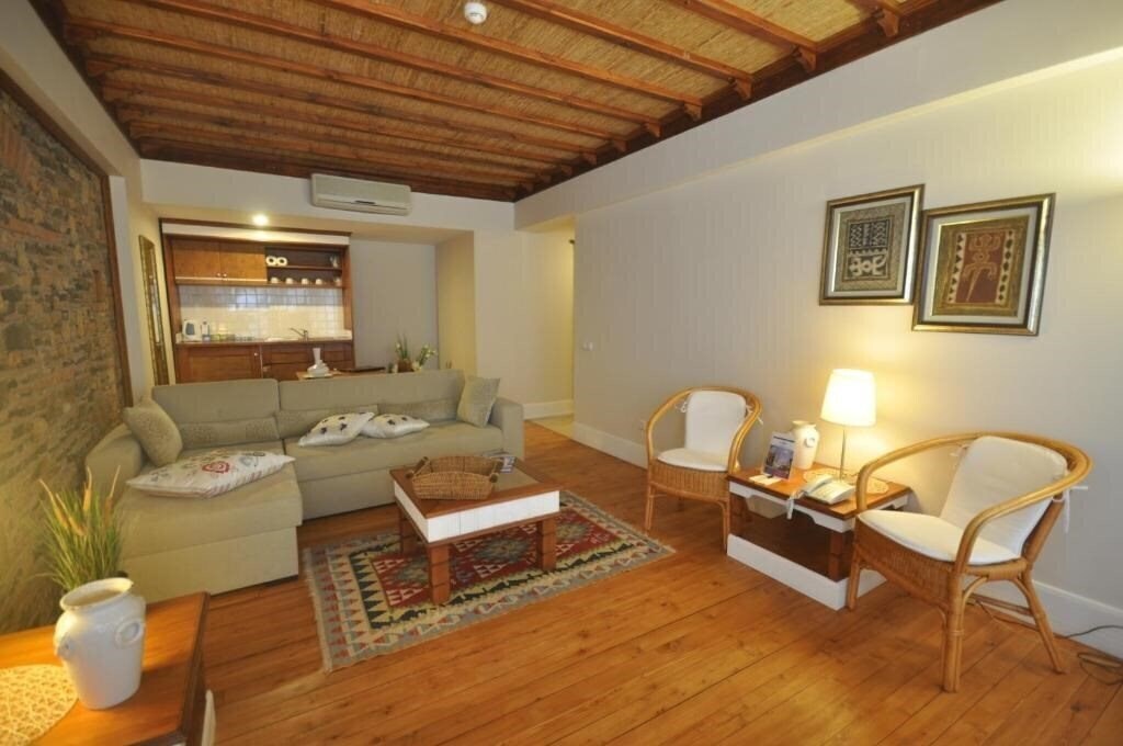 Зображення El Vino Hotel & Suites 3*