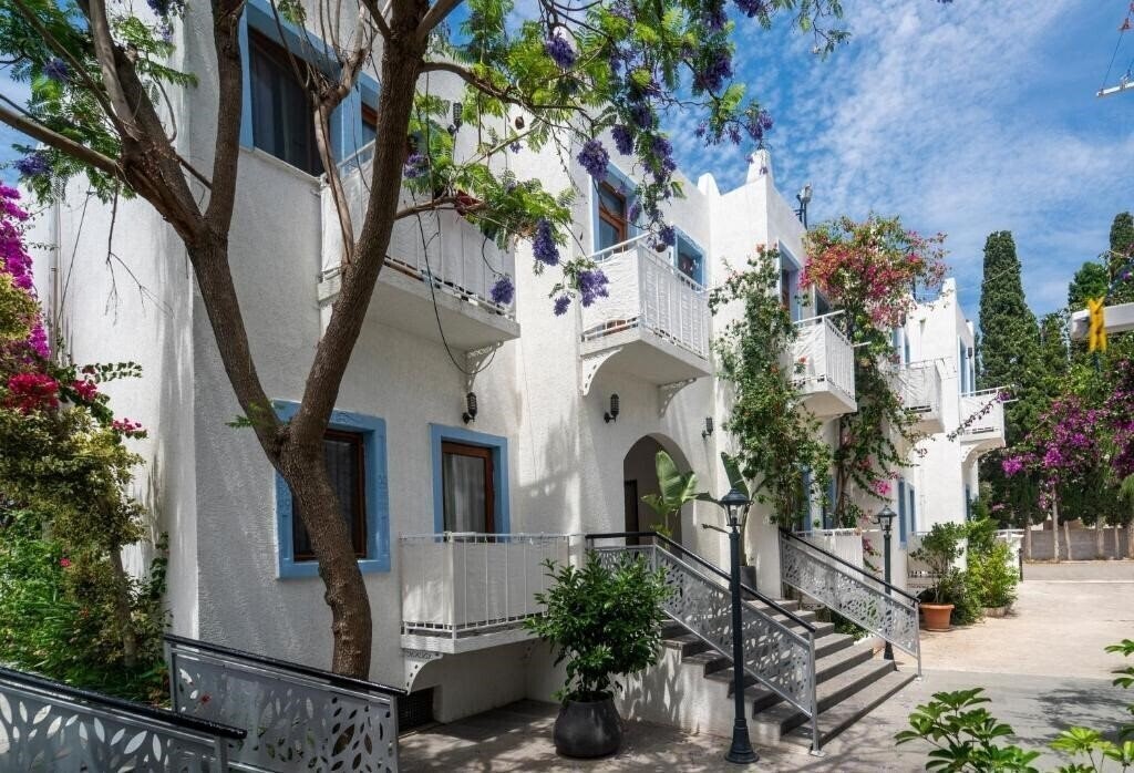 Фото Manuela Hotel 3*