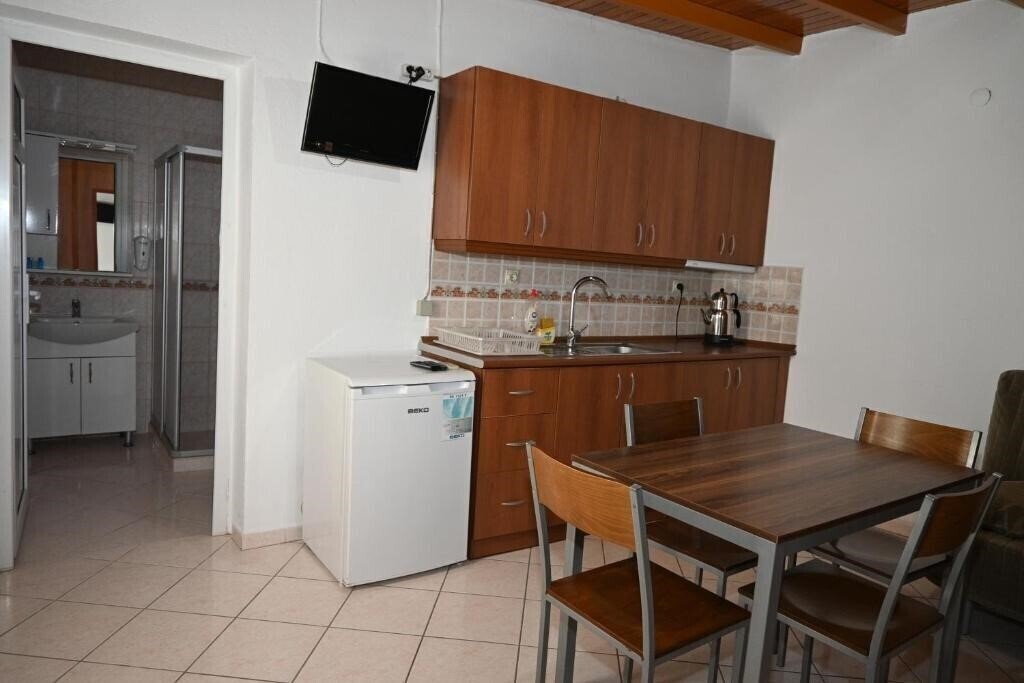 Готель Melis Pansiyon Bodrum 4*