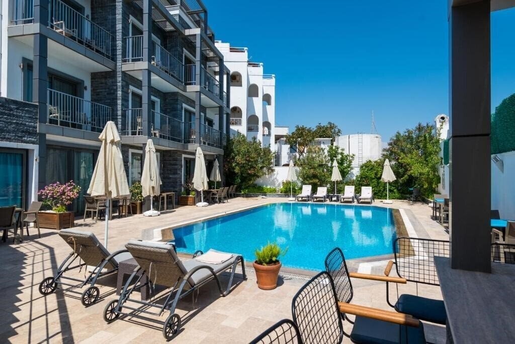 Hotel M Suite Butik Apart Hotel 3*