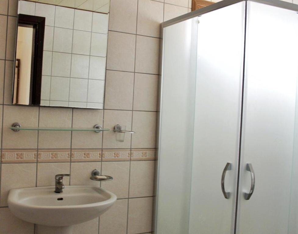 Zdjęcie Ozukara Apartments I & Ii 3*