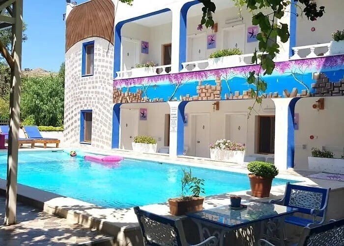 Готель Hakan Hotel Bitez 3*