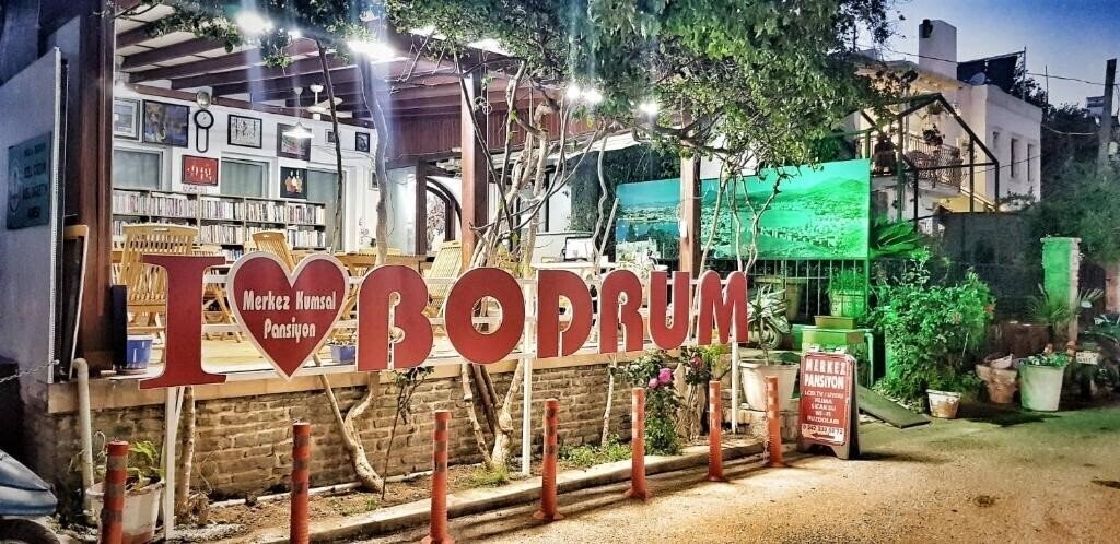 Картинка Merkez Kumsal Pansiyon (ex. Bodrum Kumsal Pansiyon) 2*