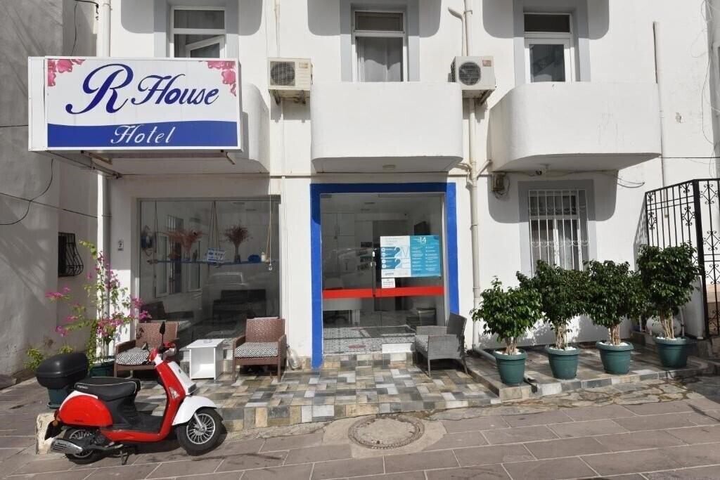 Фотография R House Hotel 2*