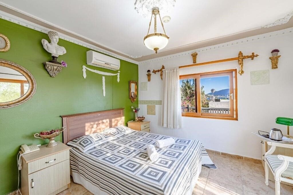 Готель Casa Roma Bodrum (ex. Roma Pansiyon) 3*