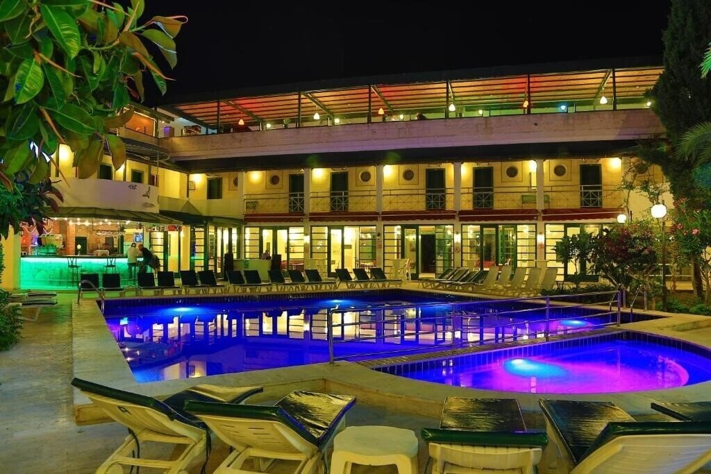 Hotel Hotel Bleu Nuit All Inclusive (ex. Hotel Blue Nuit, Bodrum Skylife Hotel, Skylife Star, Sky Star) 4*
