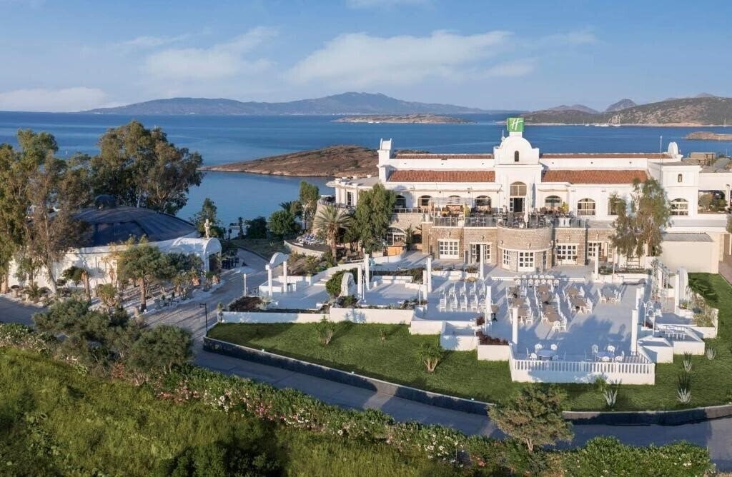 Готель Holiday Inn Resort (ex. Bodrum View Resort) 4*