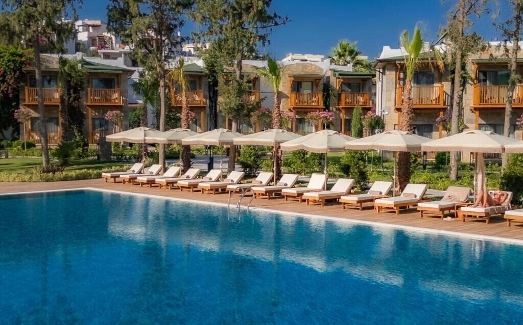 Отель Suum Bodrum  Boutique 5*