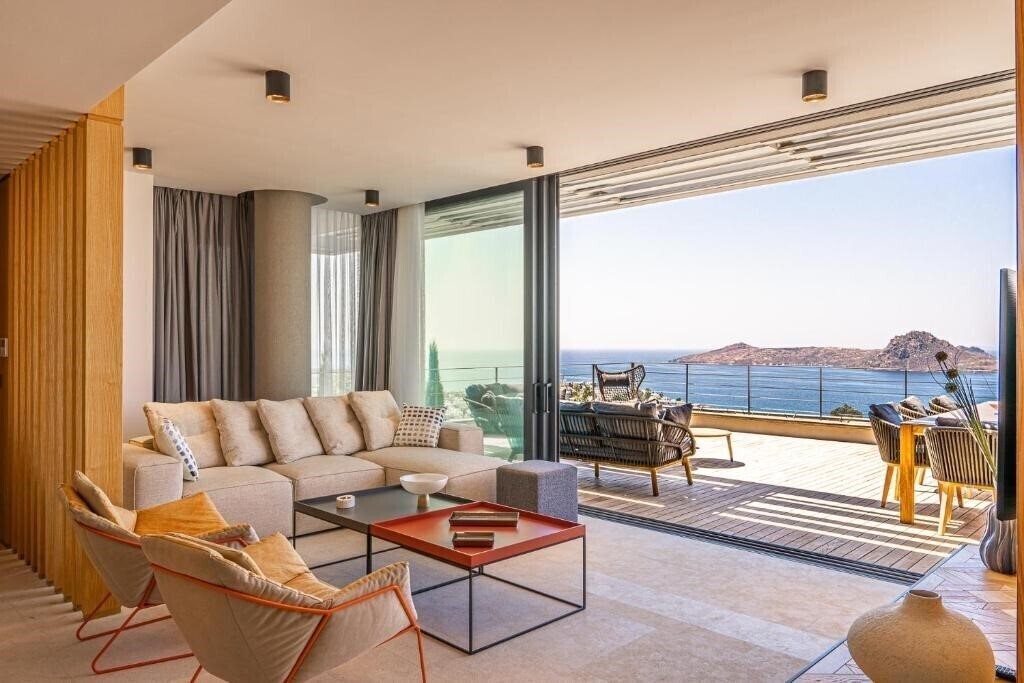 Фотографія G Beyond Apartments & Villas 4*