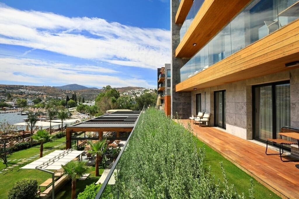 Obraz Mare Deluxe Residence & Villas 4*