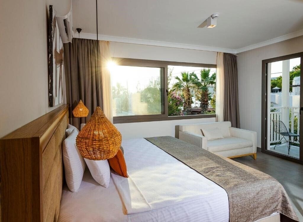 Фото Yalipark Hotel 3*