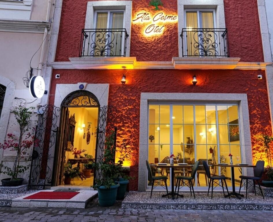 Готель Atacesme Otel 3*