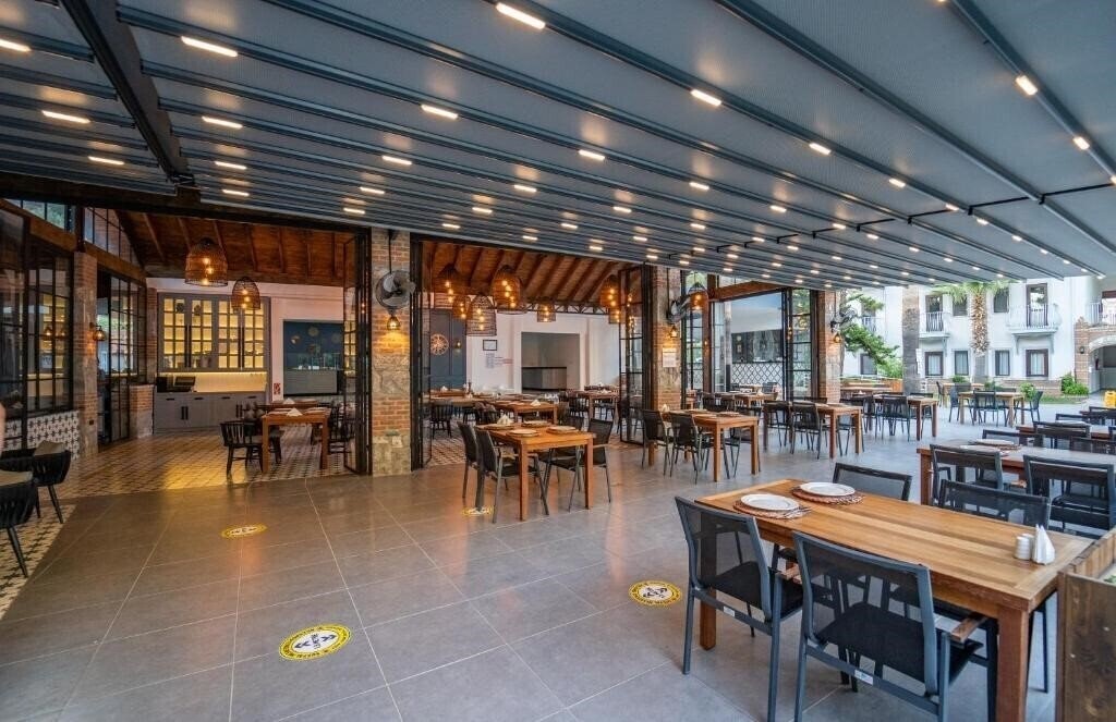 Zdjęcie Majestic Hotel 3*