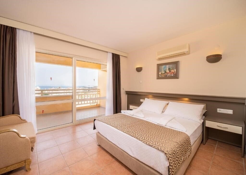 Zdjęcia Esra Hotel Family Suites 3*
