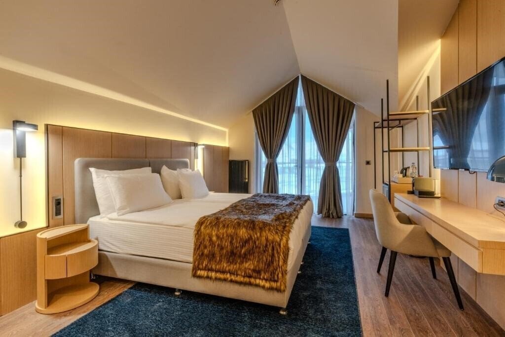 Zdjęcia Mega Saray Mountain Resort & Spa 4*