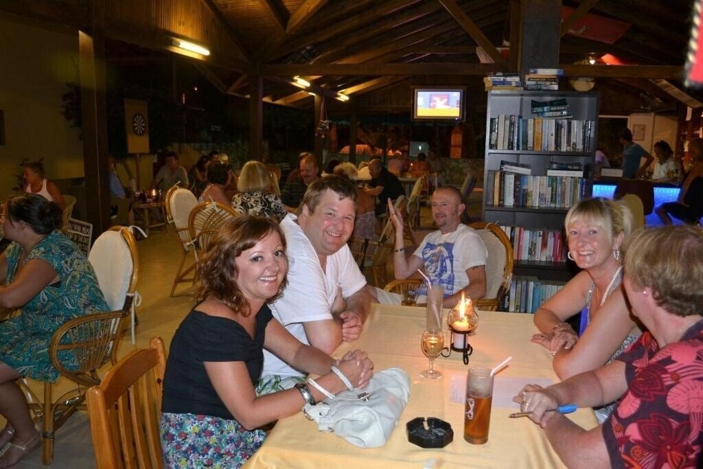 Zdjęcie Belcehan Beach 3*