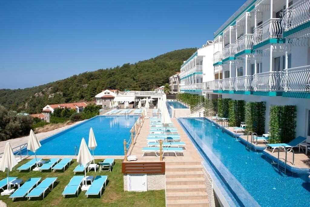 Hotel Sertil Deluxe Hotel & SPA (ex. Tropical Suites by Sertil, Ramada by Wyndham Fethiye Oludeniz) 4*