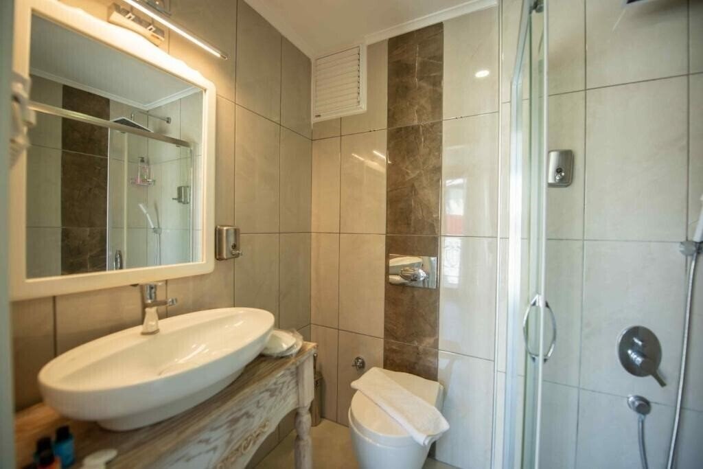 Zdjęcie Cennet Life Hotel 3*