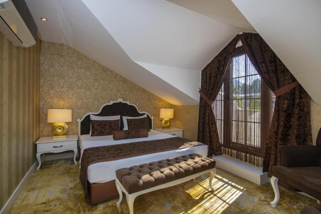 Obraz Han Deluxe Boutique Hotel 4*