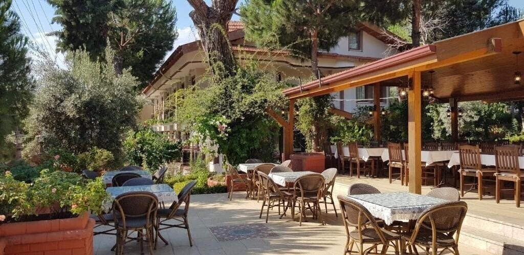 Hotel Boncuklu Otel 3*